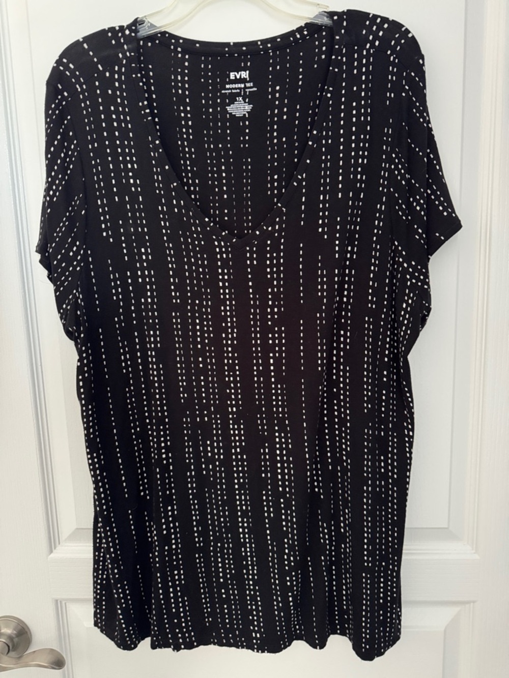 EVRI Black V-Neck Short Sleeve Top with White Dash Stripe